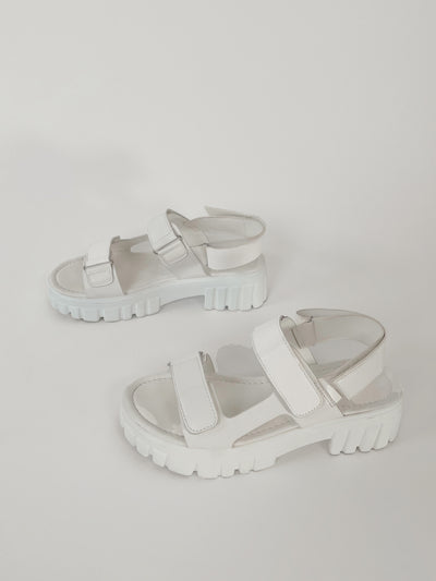 Reyes Sandals // White